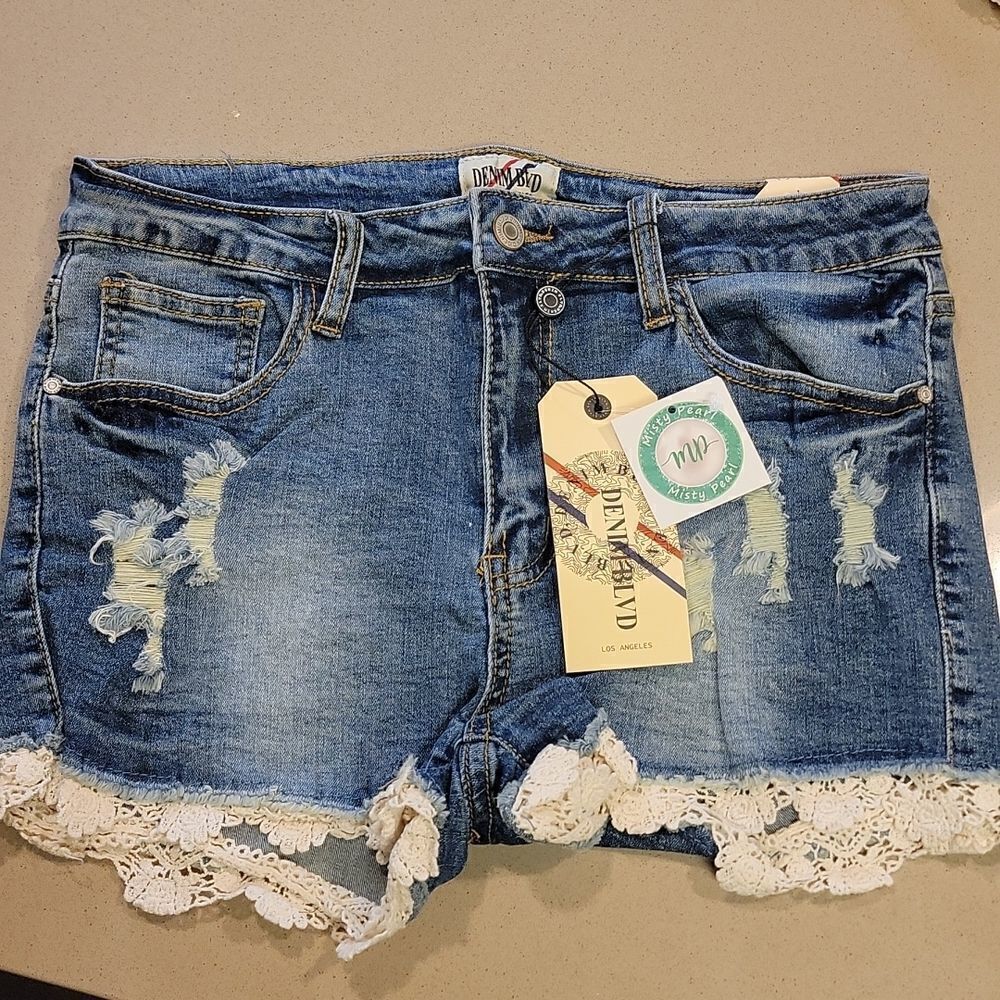 Distressed Denim Shorts with Lace Hem - Picture 3 of 13